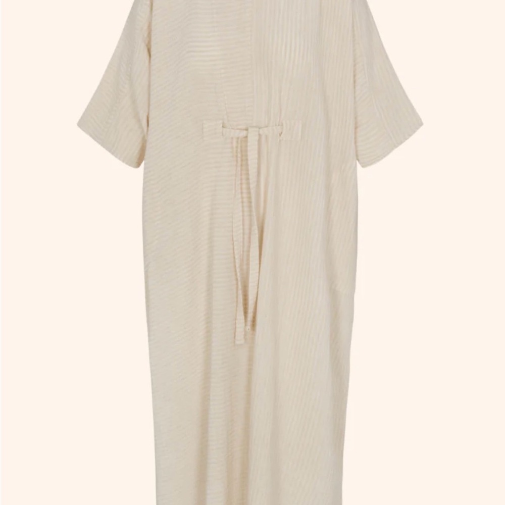 Dreamy Soft Relaxed Drape V-Neck Maxi Dress - Picture 3 of 8